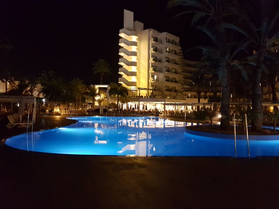 Pool Hotel Riu Papayas