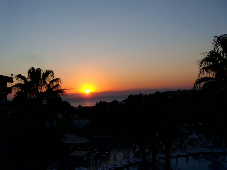 Sonnenuntergang Seaden Corolla Hotel