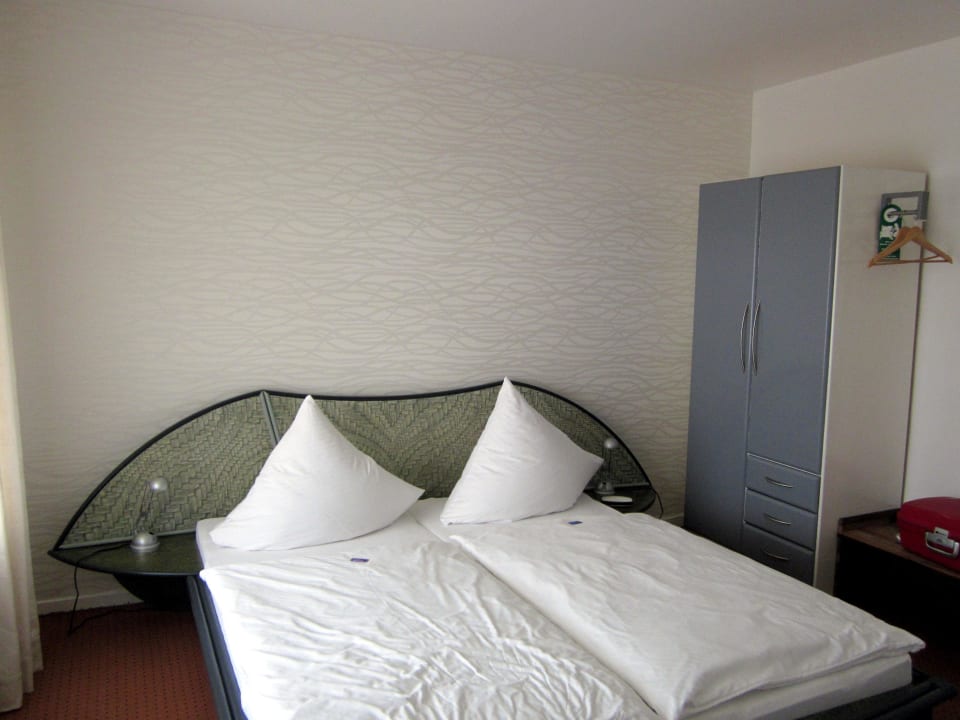 Bequemes Doppelbett Hotel Garni Waldsegler