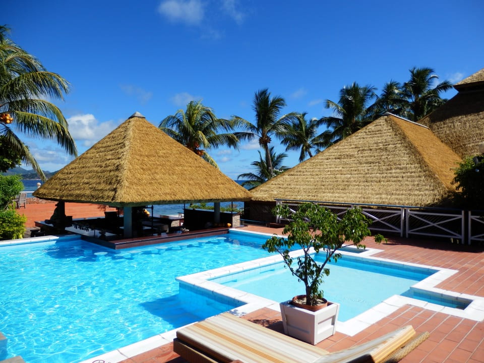 Basen i brodzik La Digue Island Lodge