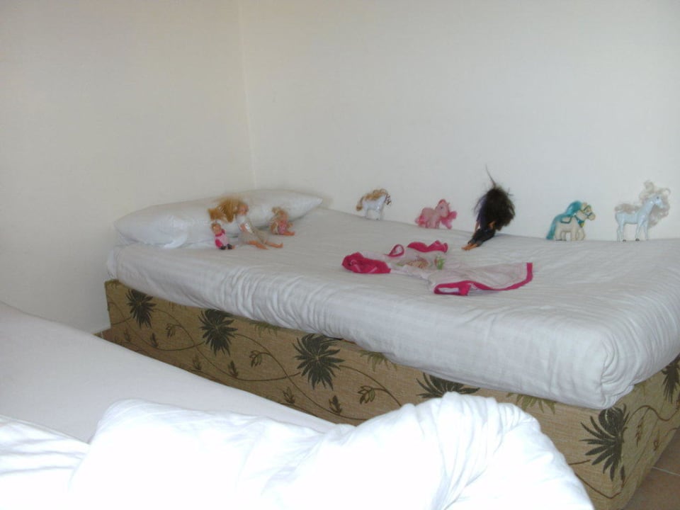Das Bett unserer Enkeltochter Pickalbatros Alf Leila Wa Leila Resort - Neverland Hurghada