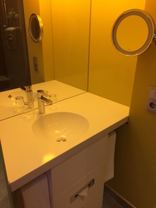 Łazienka Hotel Indigo Berlin - Ku'damm