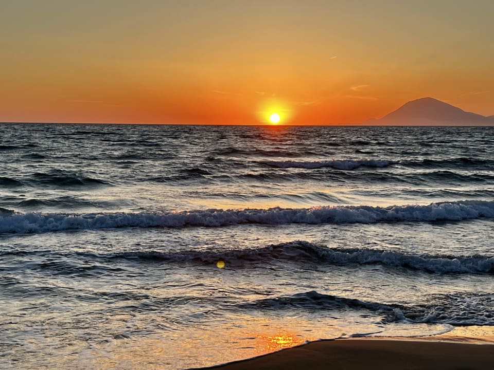 Strand Olympia Golden Beach Resort & Spa