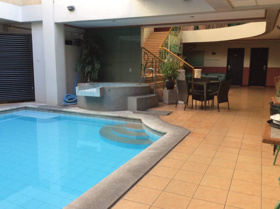 Pool Hotel DM Residente Inns and Villas