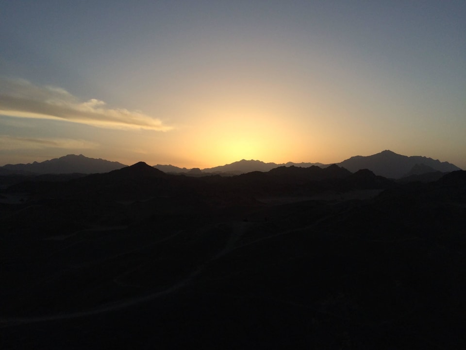 Sonnenuntergang - so schön wie ein Gedicht! Three Corners Sea Beach Resort