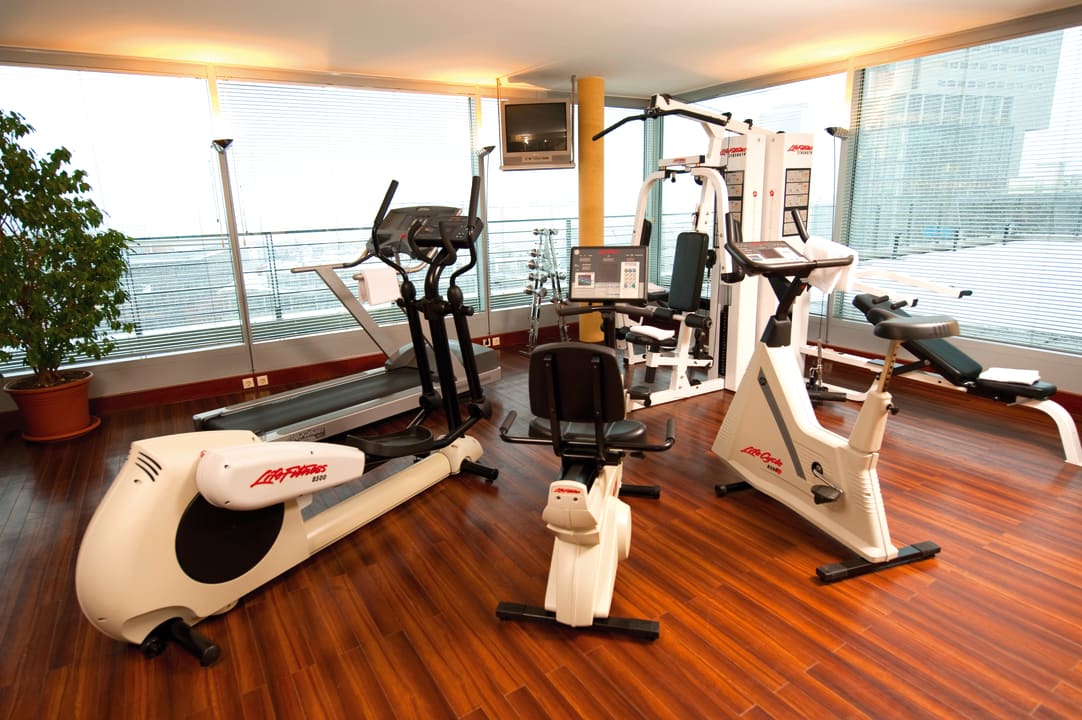 Sport & Freizeit Hotel Courtyard by Marriott Düsseldorf Hafen