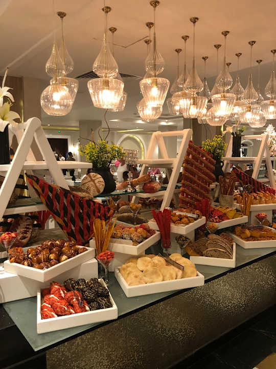 Gastro Premier Le Reve Hotel & Spa