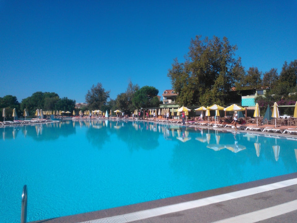 Aktivitätenpool  VONRESORT Golden Beach