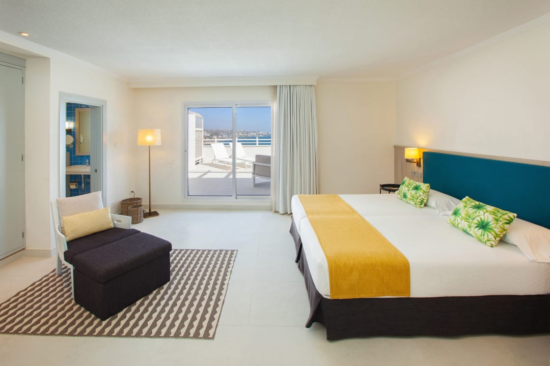 Zimmer Corallium Dunamar by Lopesan Hotels