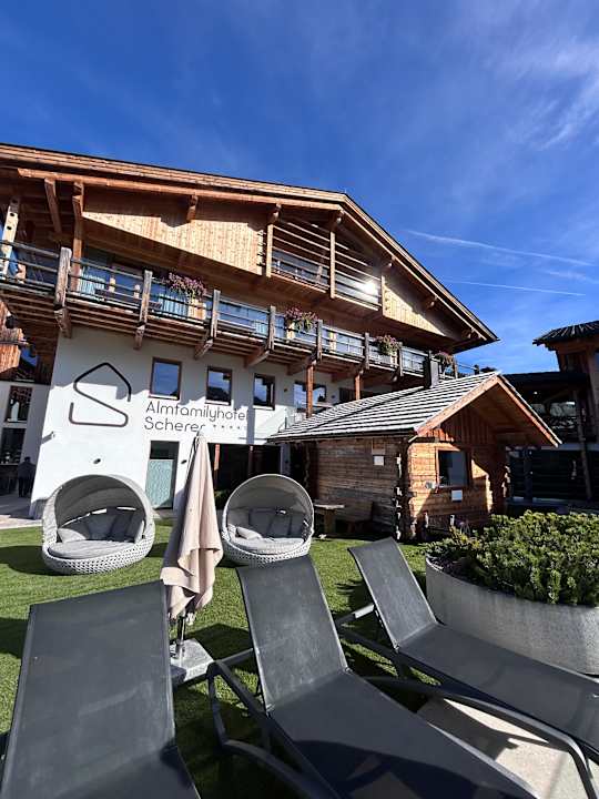 Außenansicht Almfamilyhotel Scherer