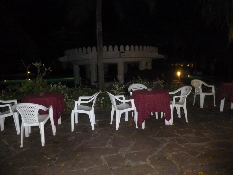 Raucherbereich Hotel Southern Palms Beach Resort