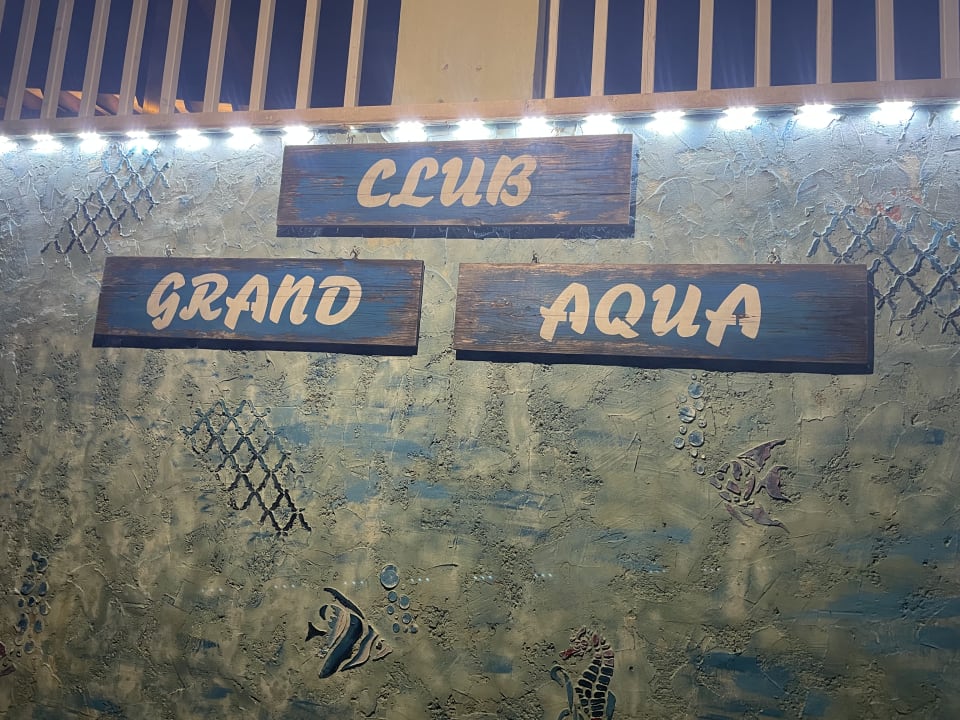 Außenansicht Club Grand Aqua