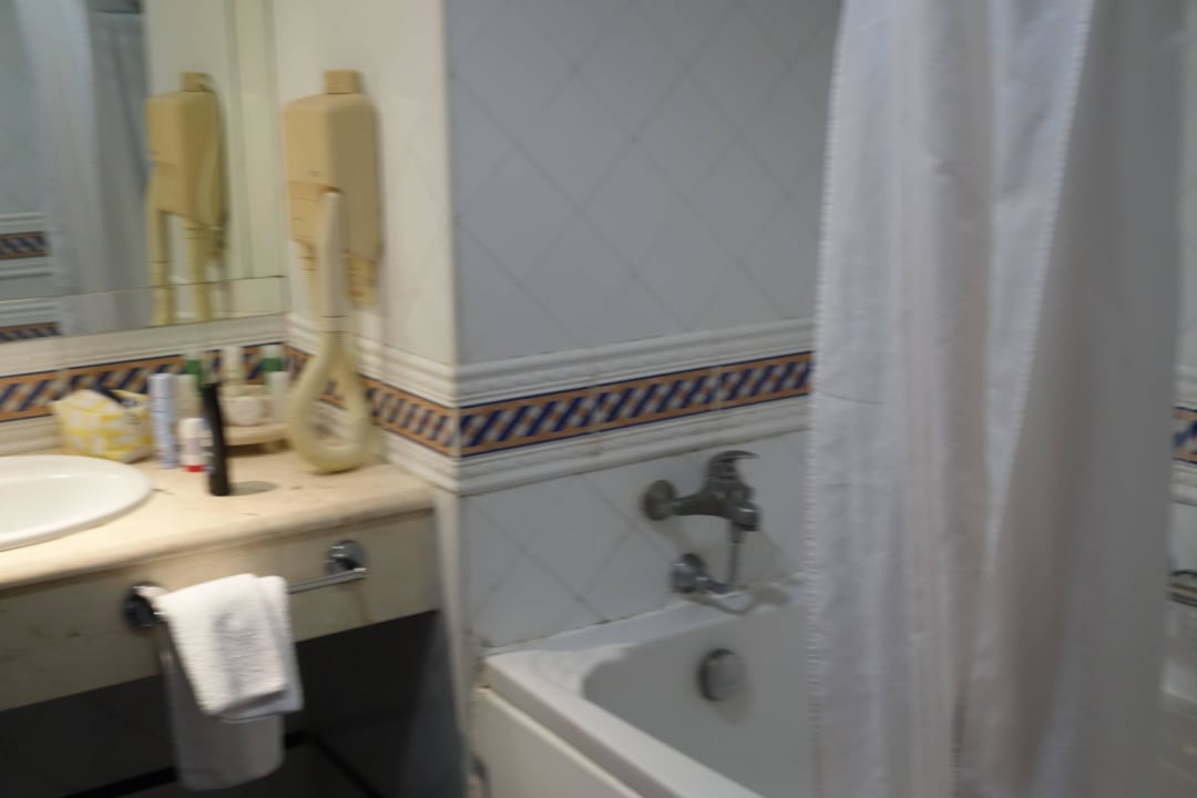 Wanne und Waschbecken Memories Miramar Havana