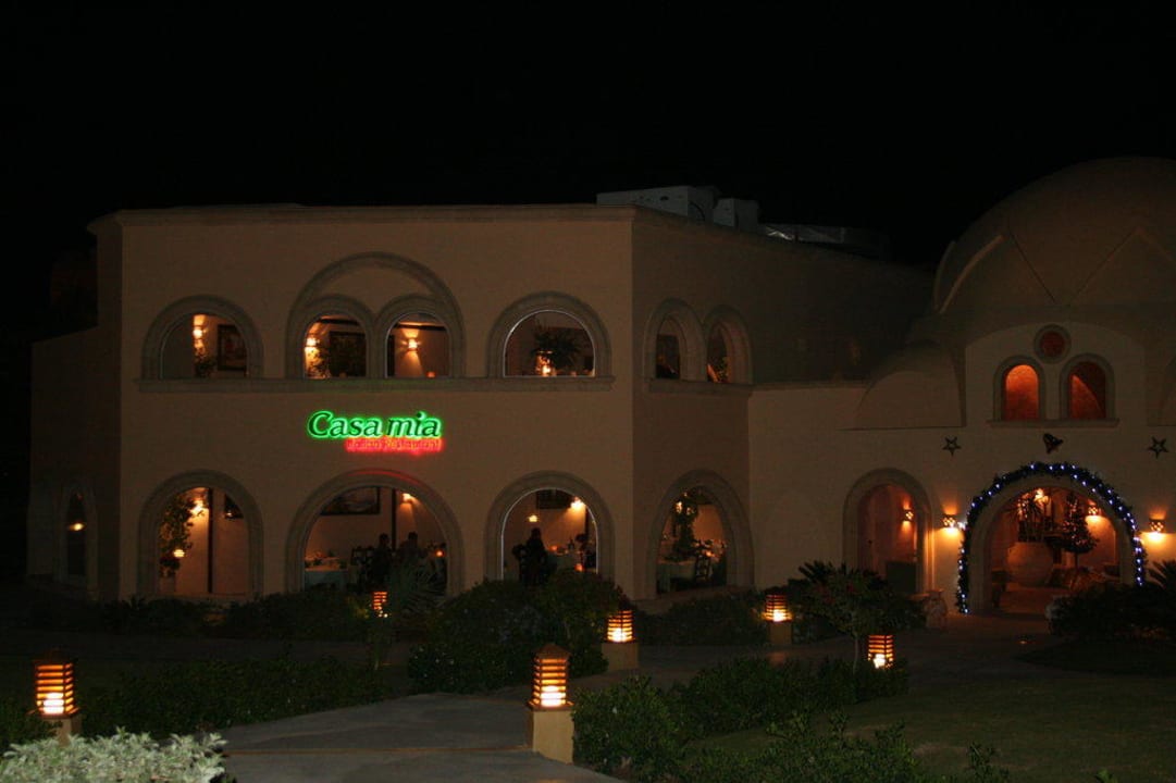 Italiener bei Nacht Stella Beach Resort & Spa Makadi Bay