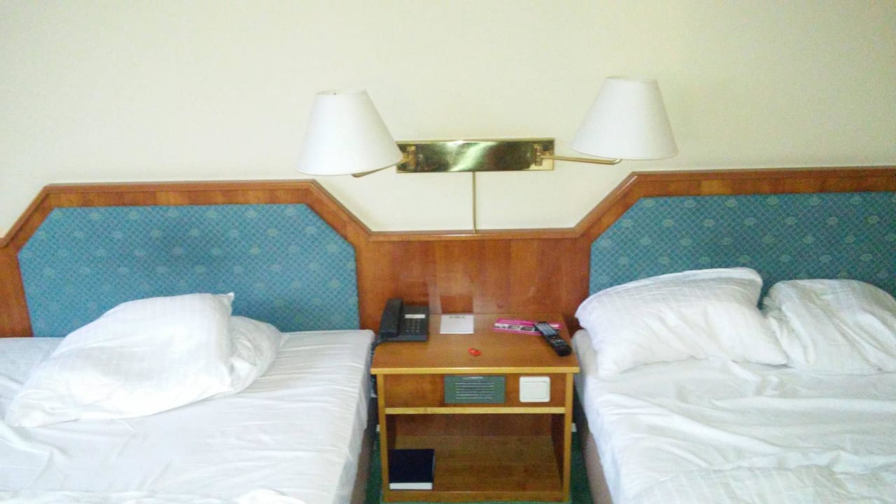 Das Zimmer Leoso Hotel Leverkusen