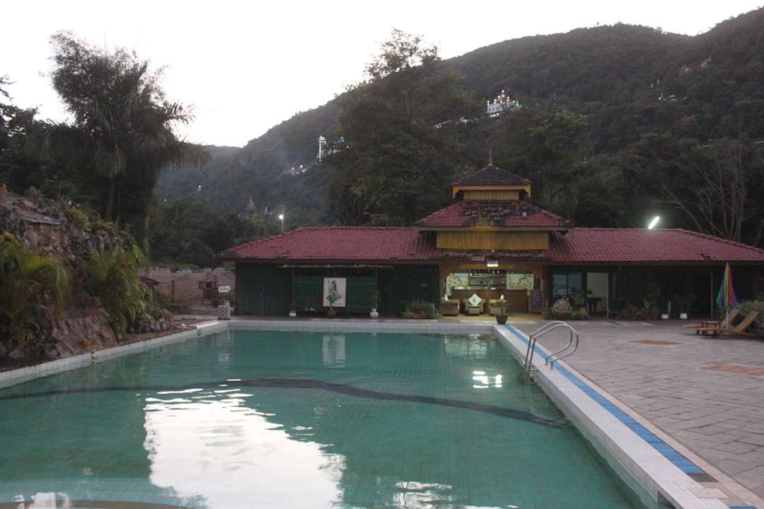 Leider "damals" nicht sauber Conqueror Resort Pindaya