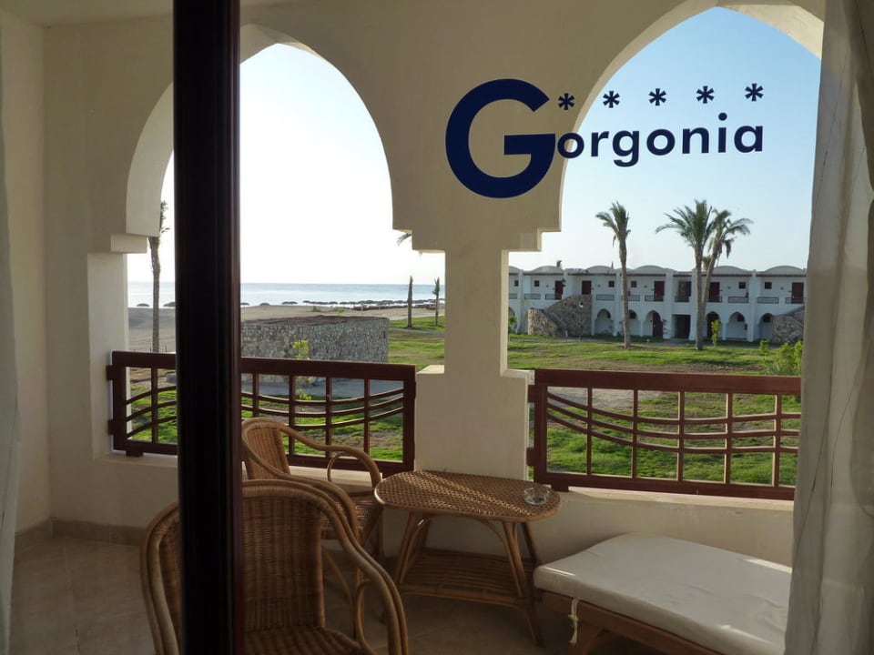 Großer Balkon m. seitlichem Meerblick Hotel Gorgonia Beach Resort