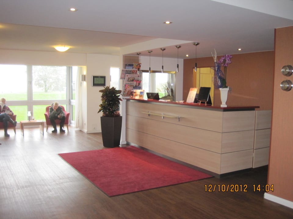 Rezeption Upstalsboom Hotel am Strand