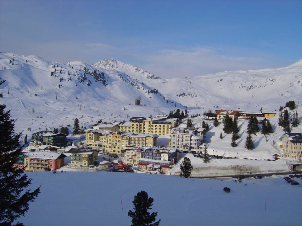 Aussenansicht Hotel Snowwhite