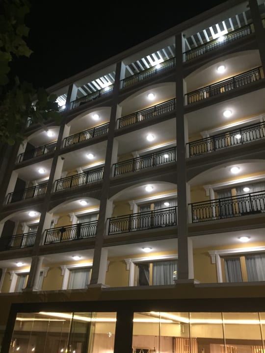 Außenansicht Marina Sands Boutique