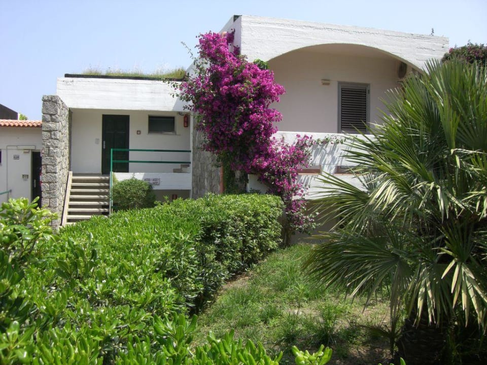 Blumenschmuck am Haus Aldiana Club Rocca Nettuno Calabria