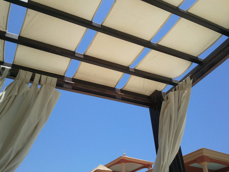 Tolle Sonnenliegen Pickalbatros Alf Leila Wa Leila Resort - Neverland Hurghada