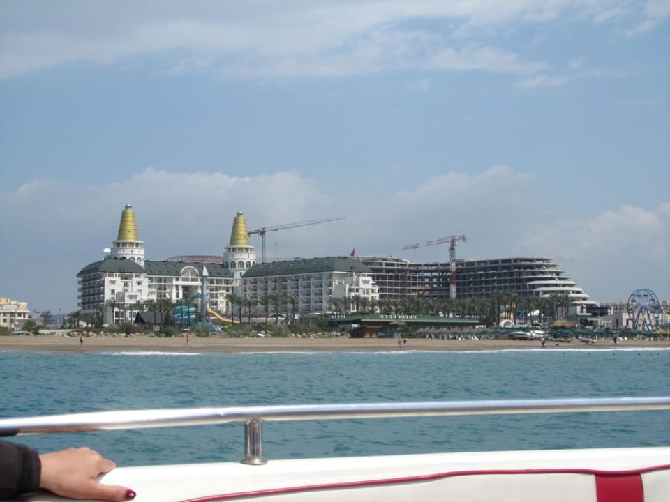 Hotelansicht vom Meer aus  Hotel Delphin Diva