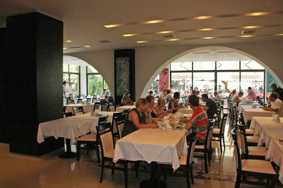 Viel Platz imRestaurant Turquoise Hotel