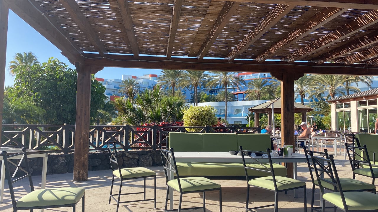 Gastro R2 Pajara Beach