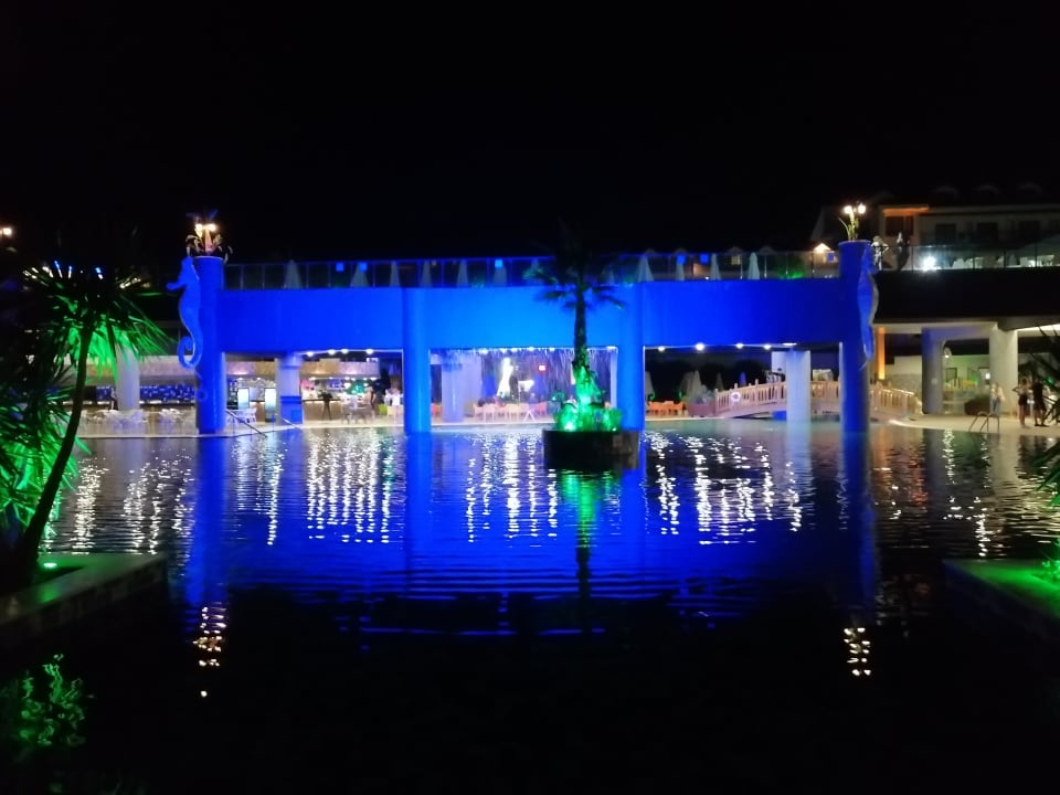 Pool Dream World Palace Hotel