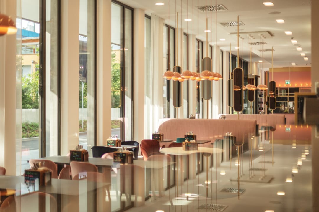 Gastro Holiday Inn - the niu, Loco Munich North