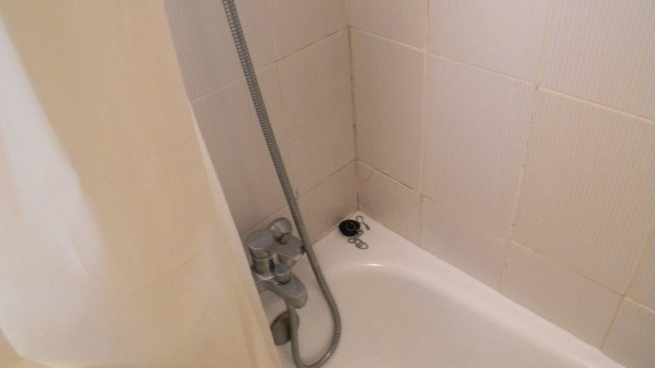 Badewanne / Dusche FLOR los Almendros Apartamentos