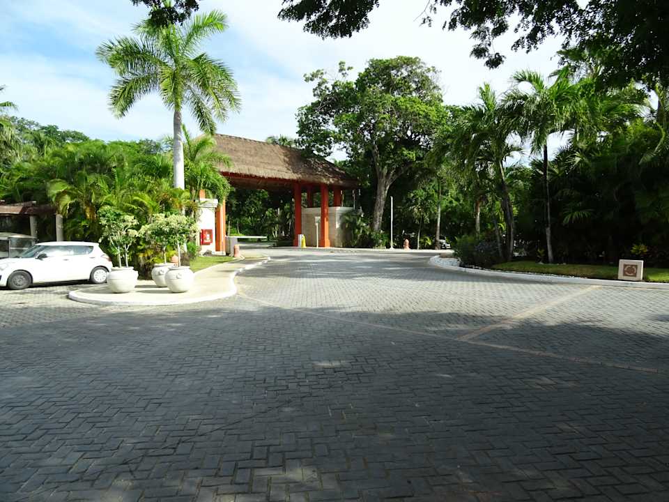 Außenansicht Iberostar Waves Tucan