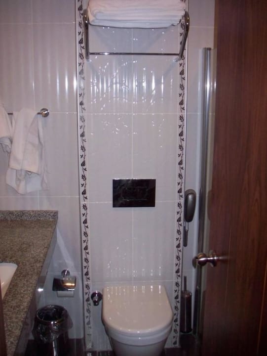 Bad Xperia Kandelor Hotel