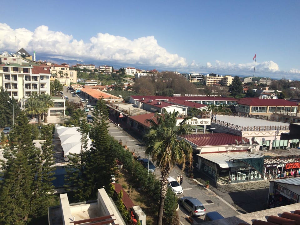 Weitreichender Blick vom Balkon Side Star Beach