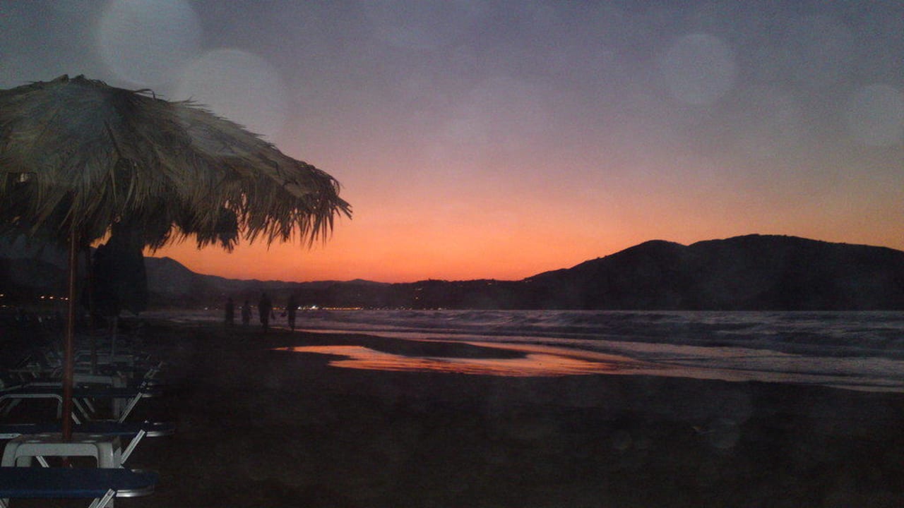 Sonnenuntergang am Strand  HARPIN Georgioupolis Resort Aquapark & SPA