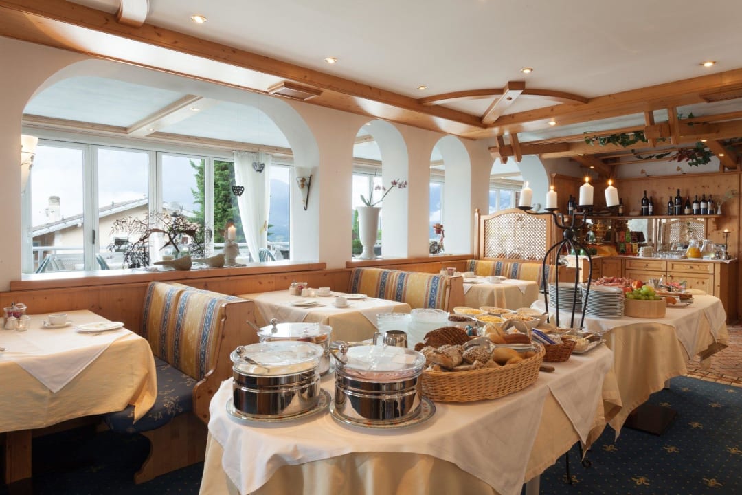 Frühstück Hotel Alpenhof
