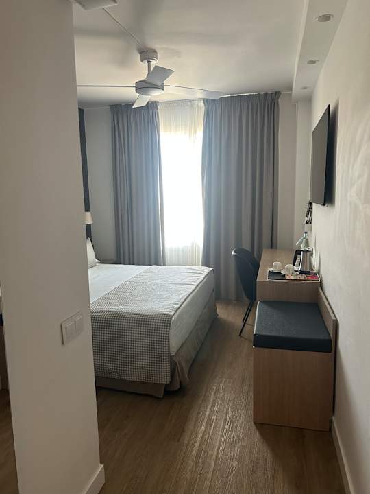 Zimmer Hotel Catalonia Mirador des Port