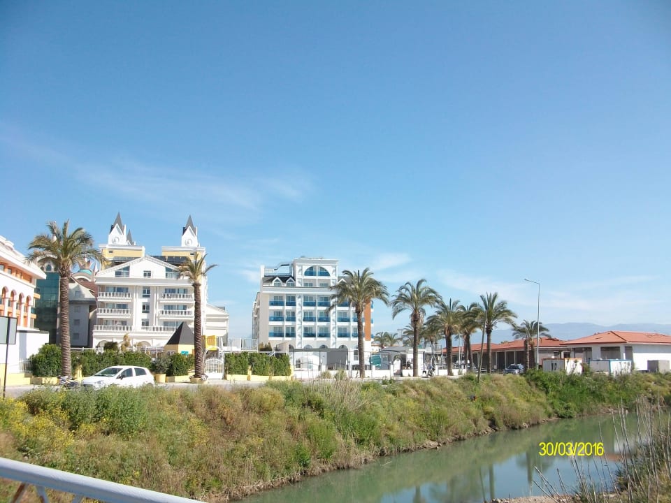 Hotel von aussen Palm World Side Resort & Spa