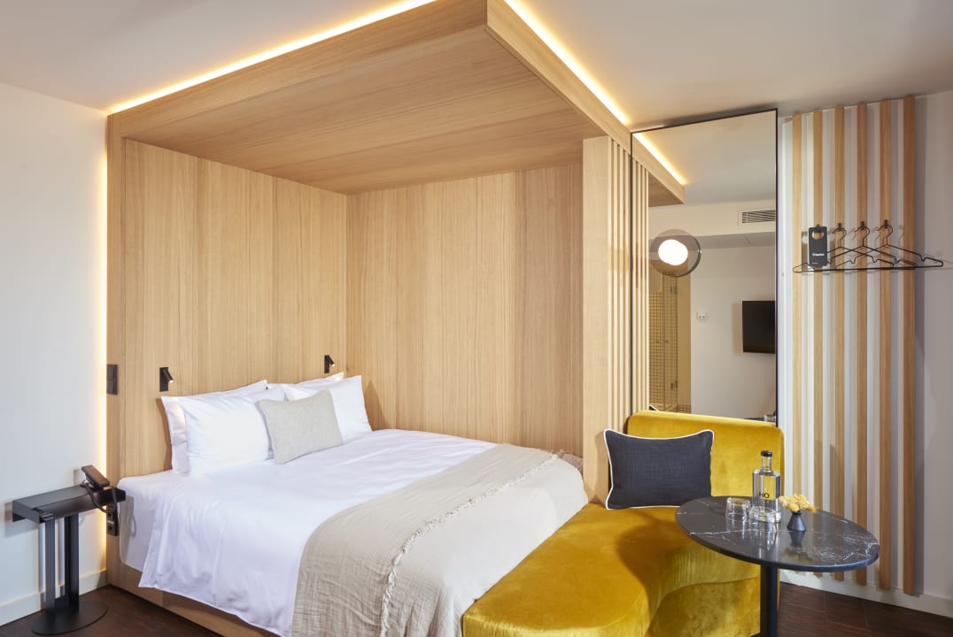 Zimmer Bob W Münchner Freiheit