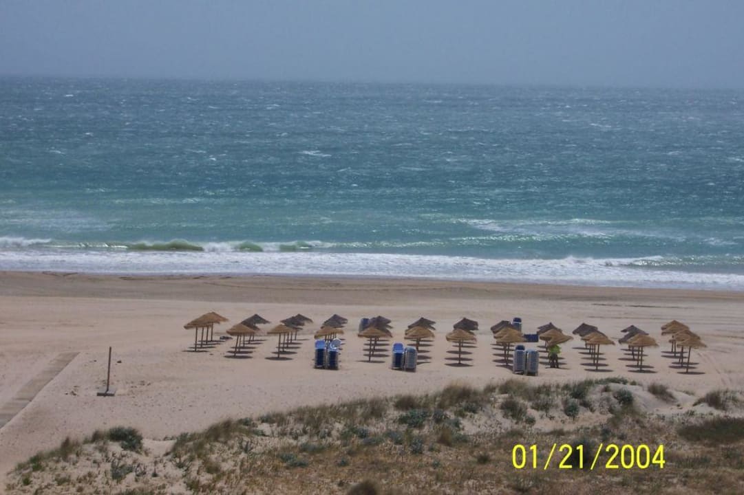 Strand vor dem Fuerte Costa Luz Fuerte Conil-Resort