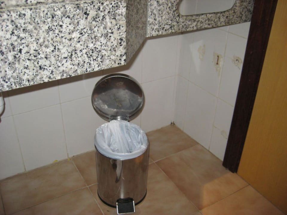 Schimmelfugen im Bad Grupotel Taurus Park