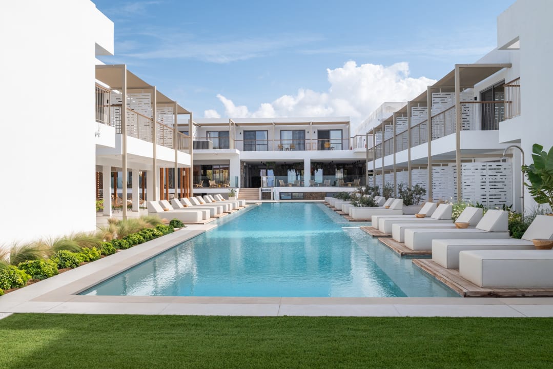 Pool Paralos Kyma Dunes