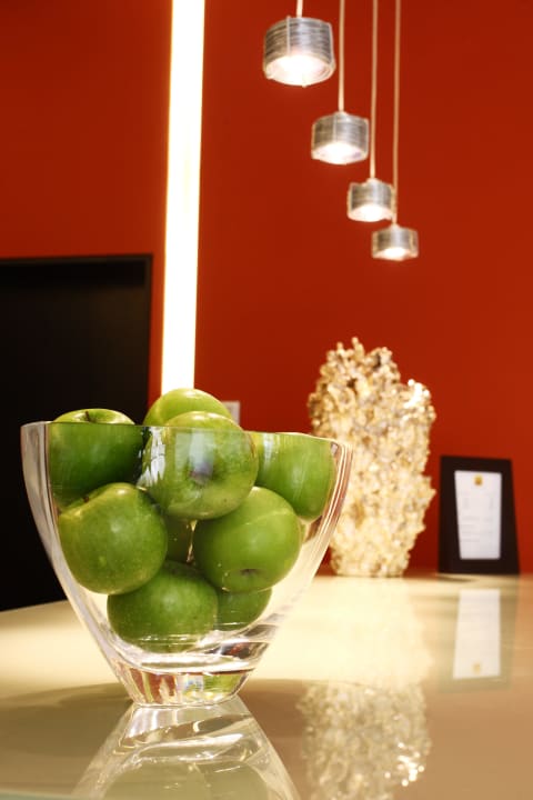 Front Desk Hotel Santa Justa