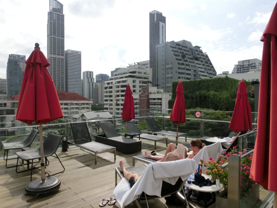 Pool Travelodge Sukhumvit 11