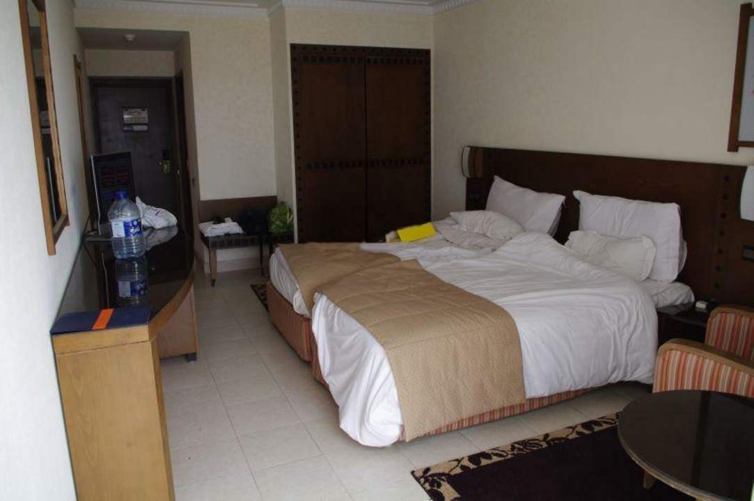 Wnętrze od strony balkonu Atlas Amadil Beach Hotel