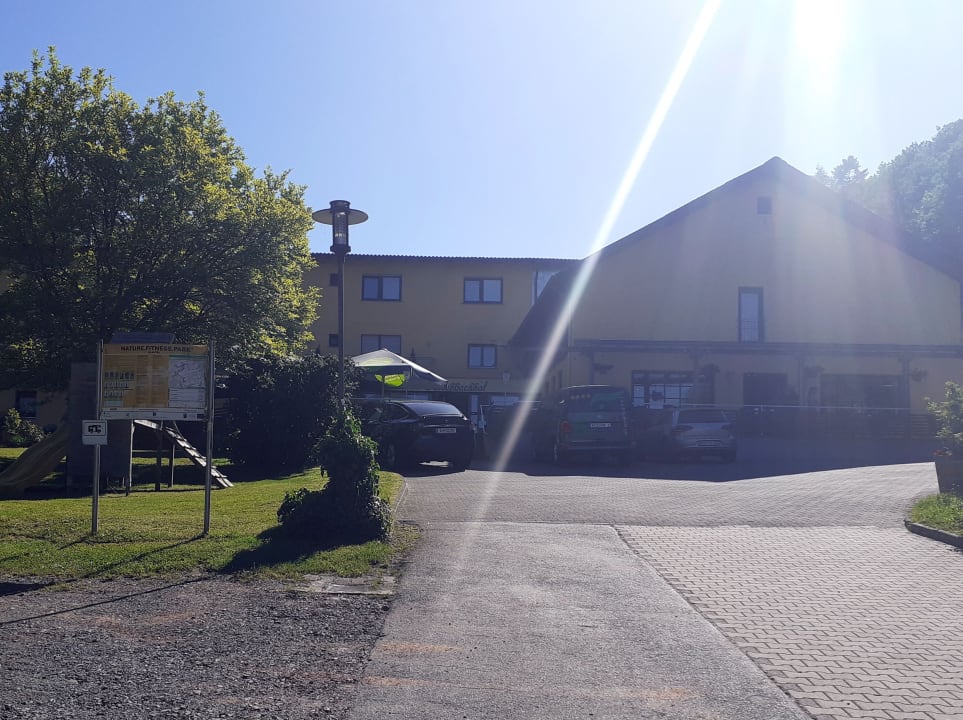 Außenansicht Waldhotel Felschbachhof