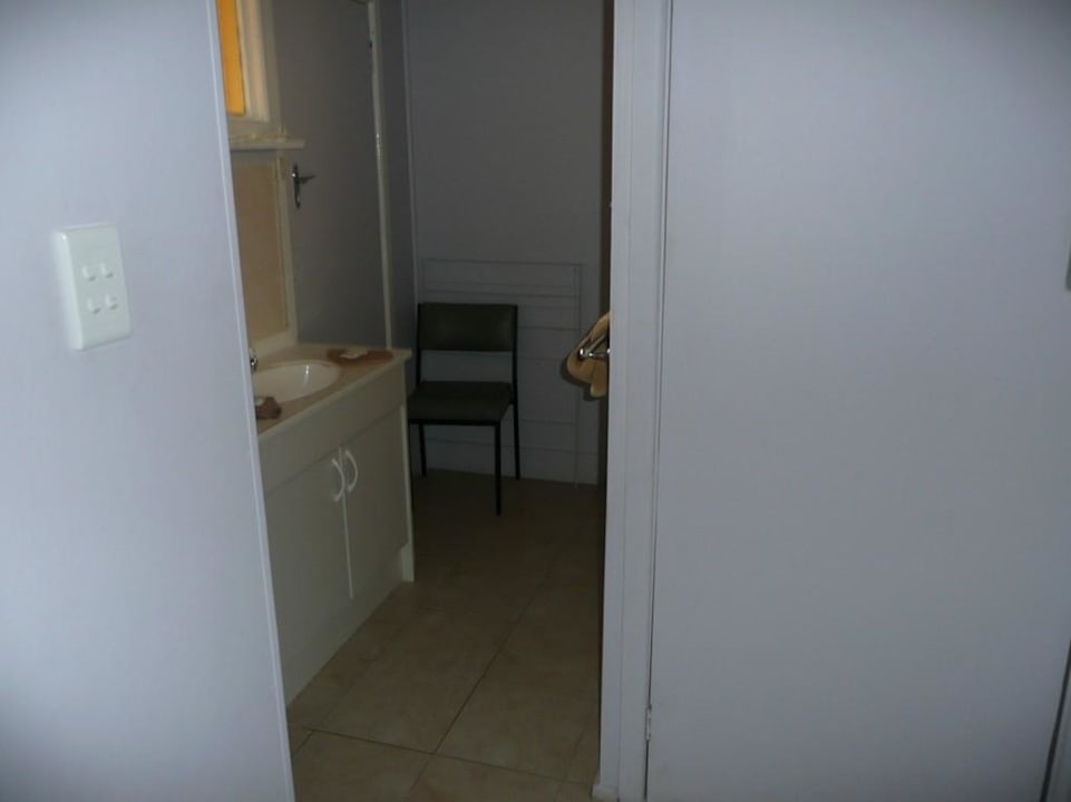 Eingang zum Bad Anchorage Holiday Units