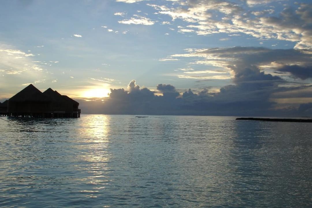 Ein Sonnenuntergang... Baros Maldives Resort