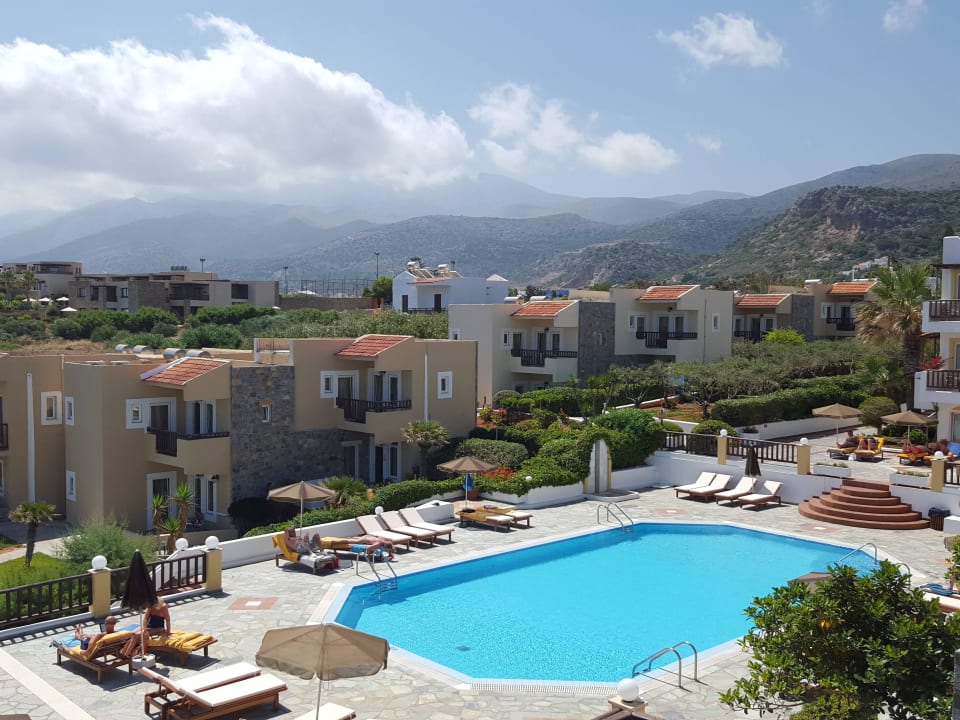 Ruhebereich Alexander Beach Hotel & Village Resort